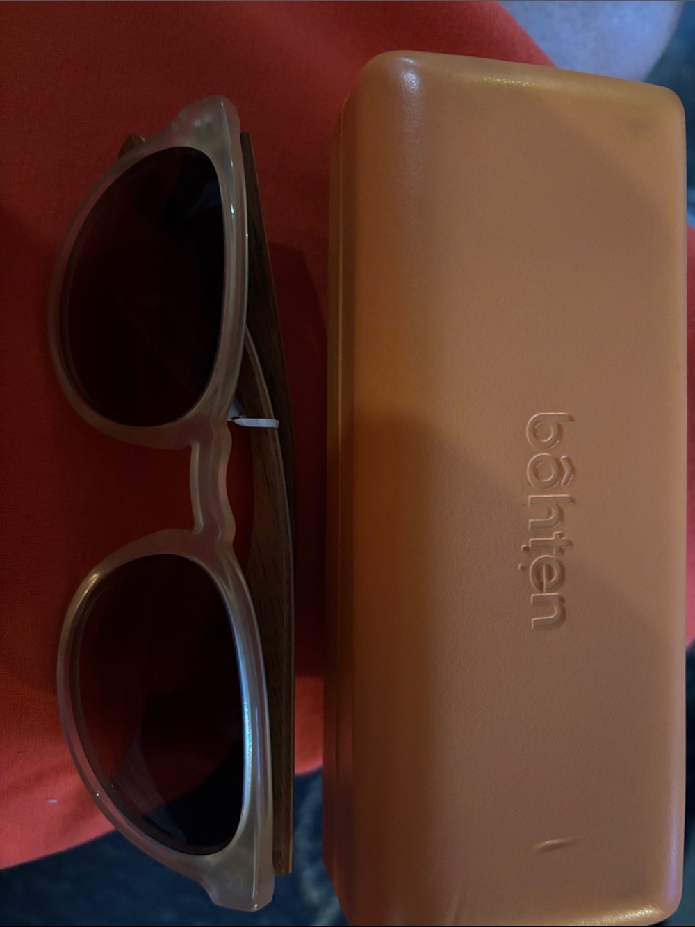 Boḥten Women's Translucent Taupe Sunglasses